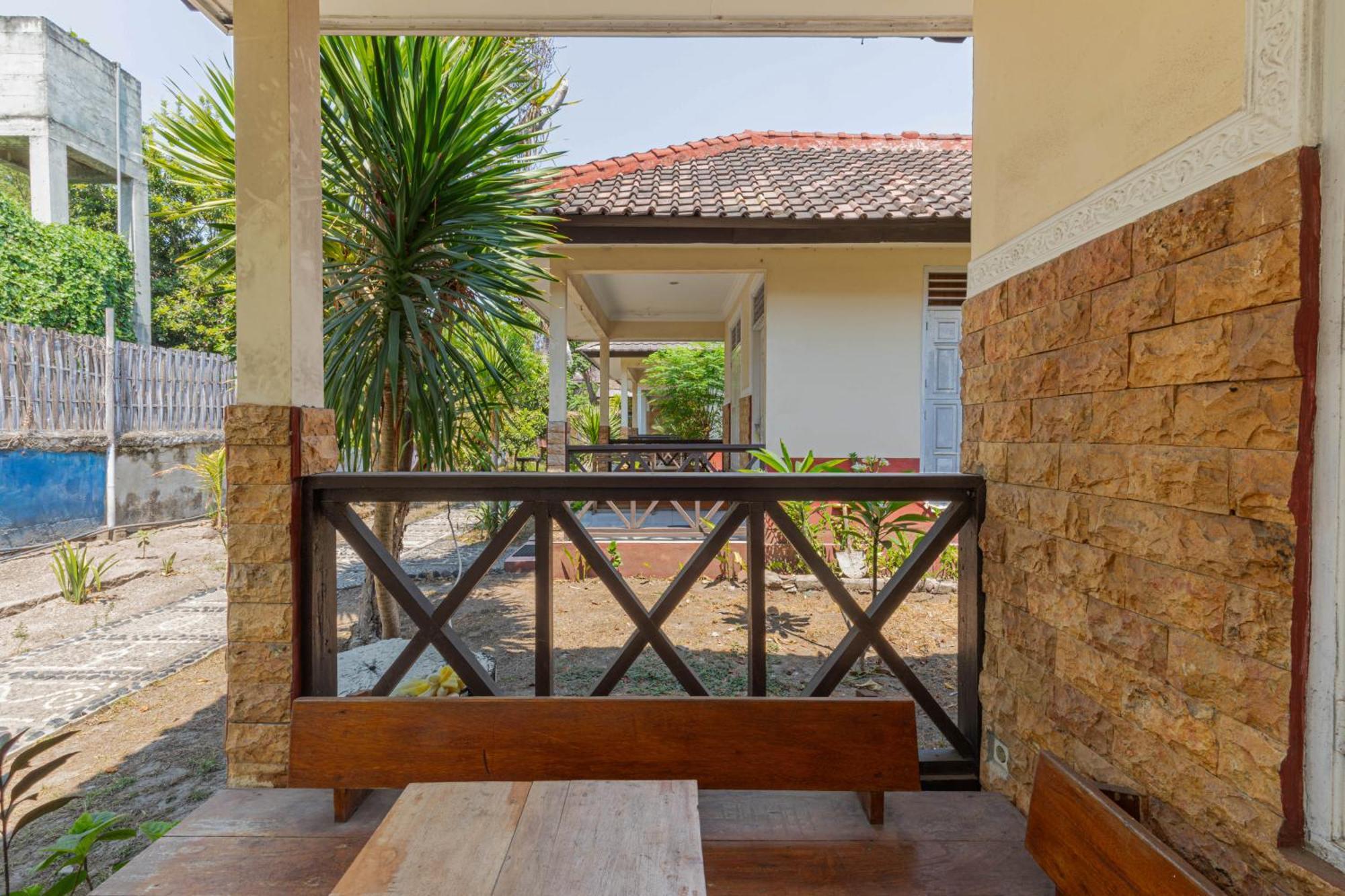 Funny Homestay 2 Gili Trawangan Exterior foto
